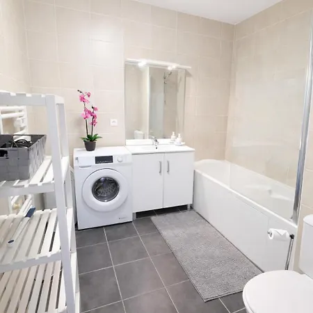 Jardin De Themis, T2, 4p, Parking, Terrasse 앙티브