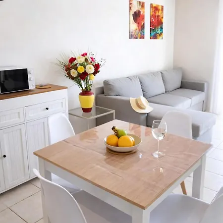 Jardin De Thémis, T2, 4p, Parking, Terrasse